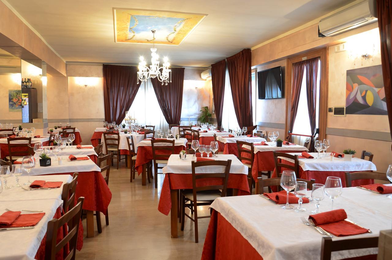 Hotel La Fenice Chiari Exteriér fotografie
